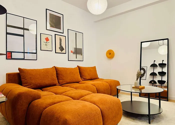 Joy Vivalia V8-8 With Massage Chair