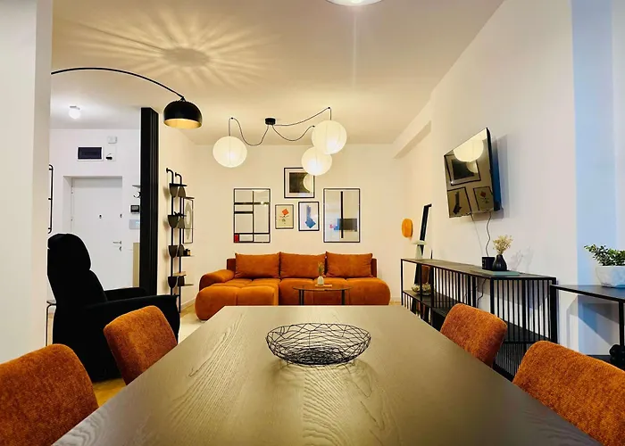 Joy Vivalia V8-8 With Massage Chair *