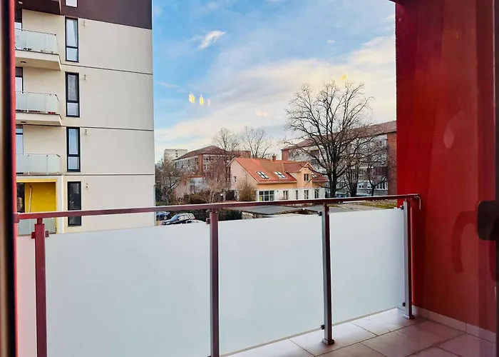 Joy Vivalia V8-8 With Massage Chair *