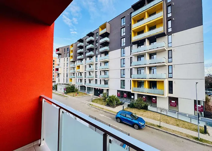 Joy Vivalia V8-8 With Massage Chair *